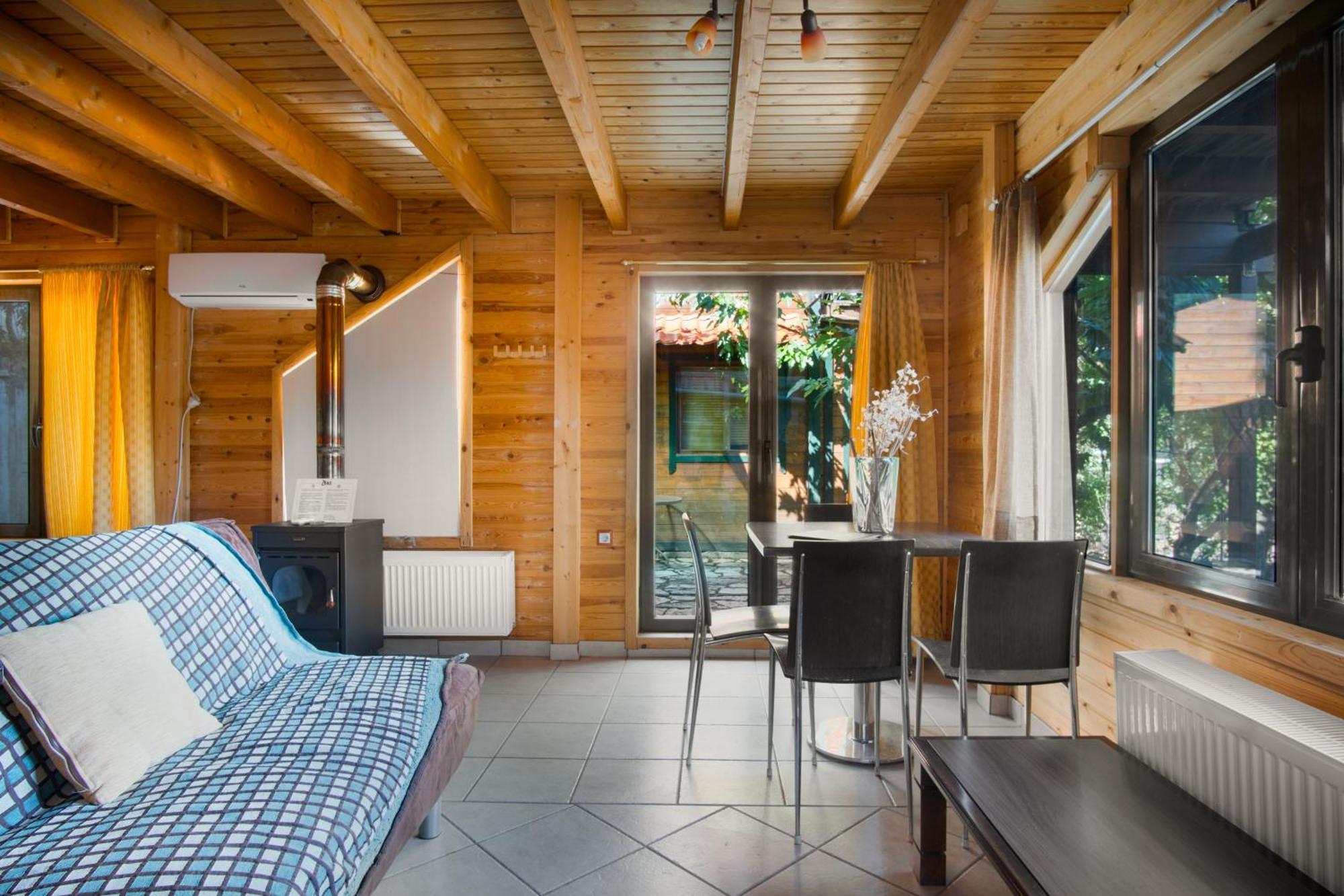 Zeus-Village Οικισμός Φινλανδικών Chalet Με Πισίνες & Γυμναστήριο Molos  Exteriér fotografie