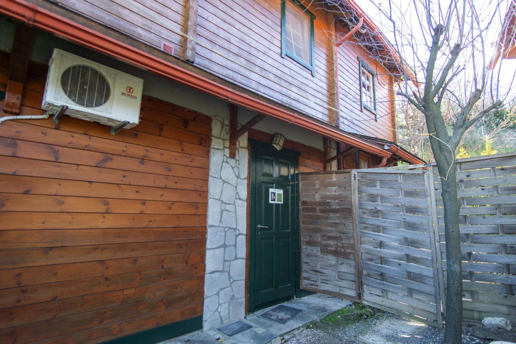 Zeus-Village Οικισμός Φινλανδικών Chalet Με Πισίνες & Γυμναστήριο Molos  Exteriér fotografie